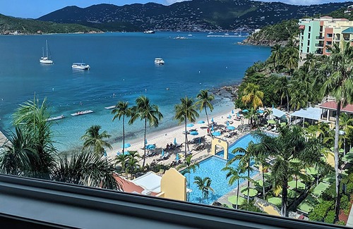 Flag Hill Complejo | GORGEOUS BEACHFRONT FRENCHMANS COVE RESORT OASIS + AMENITIES, 2-BEDROOM VILLA