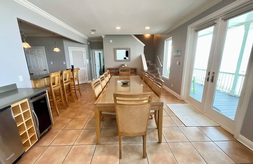 Surf Side Shores Casa | Gorgeous Beachfront in Fort Morgan
