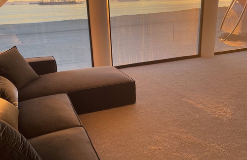 Harbor Casa | Gorgeous Beachfront Long Beach Peninsula/Naples S. L.A. 22 miles from Disneyland