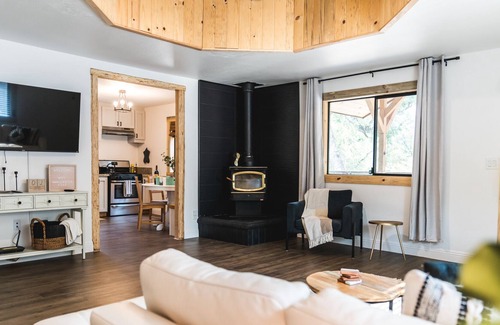 North Fork Cabina | Gorgeous Cabin On 1.2 Acres Near Yosemite & Lakes