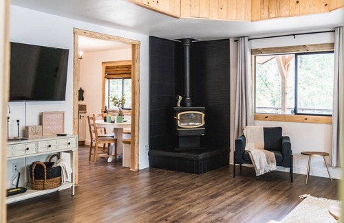 North Fork Cabina | Gorgeous Cabin On 1.2 Acres Near Yosemite & Lakes