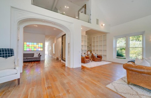 Carpinteria Casa | Gorgeous Carpinteria Home Pool, Spa, Fireplaces!