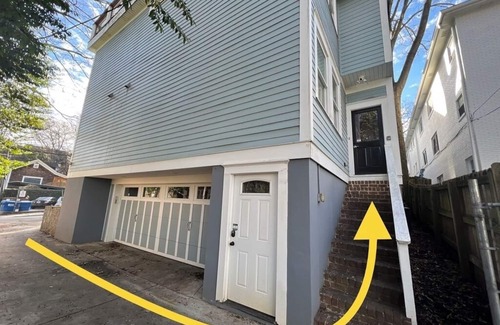 Midtown Casa | Gorgeous Central Modern Midtown 2 Bed Home - Piedmont Park - Parking - Quiet