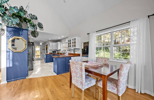 Lake Junaluska Casa | Gorgeous chalet perched on a hill with pool and tennis court access