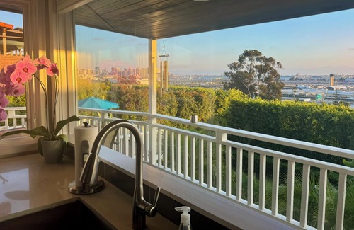 Mission Hills Casa | Gorgeous City & Bay Views - Minutes to Downtown
