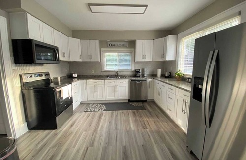 Eastpointe Casa | Gorgeous Colonial Home Game-room in basement.