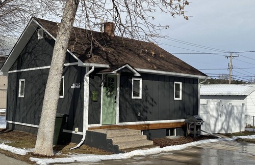 Sturgis Casa | Gorgeous Cottage on Main Street Sturgis