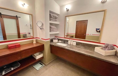 Todos Santos Casa | Gorgeous Downtown 4BR House with Jacuzzi & Firepit