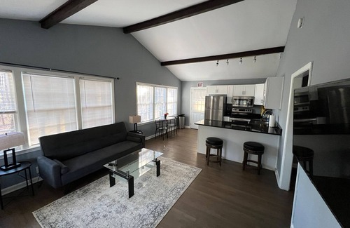 Church Street Casa | Gorgeous & Expansive Mansion Estate w Guest House and Heated Pool