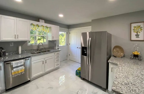Clarksville Casa | Gorgeous Family Getaway