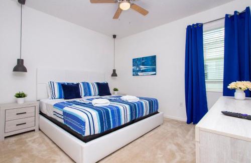 Kissimmee Casa | Gorgeous Family Home! Sleeps 28 BLV103
