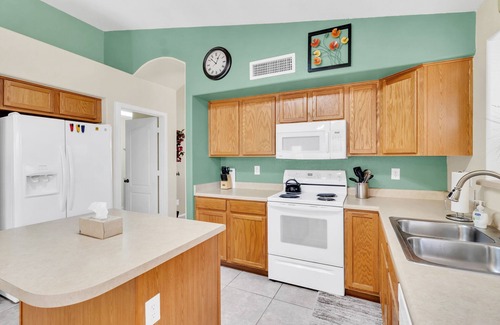 Litchfield Park Casa | Gorgeous family home five minutes from State Farm Stadium!