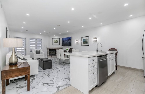 Oro-Medonte Condominio | Gorgeous getaway spot!!!