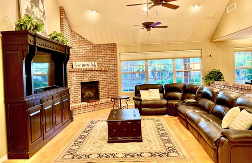 Gilbert Casa | Gorgeous Gilbert Home with Pool