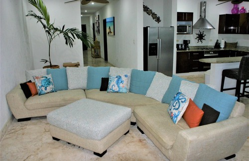Puerto Aventuras Condominio | Planta baja 3 habitaciones, 3. 5 baños Marina Condo w / OMNI Beach Club Membresía y WIFI
