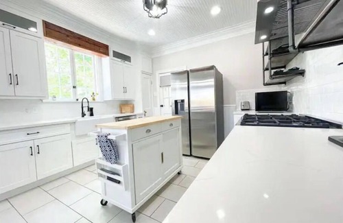 Highlands - Perkins Casa | Gorgeous home 2mi to LSU - 4 bedroom/3bath