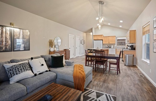 Boyd Acres Casa | Gorgeous Home! Great Location!