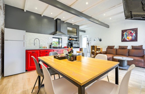 Aren Casa | Impresionante casa en Aren con cocina
