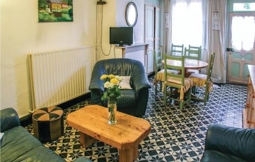 Auxi-le-Chateau Casa | Gorgeous Home In Auxi Le Château