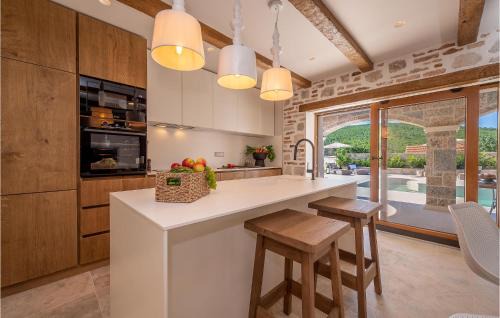 Businci Casa | Gorgeous Home In Cera With Wifi
