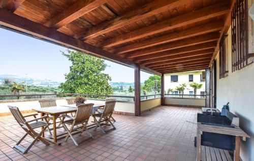 Calmasino Casa | Gorgeous Home In Cisano Di Bardolino