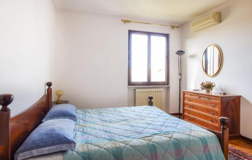 Calmasino Casa | Gorgeous Home In Cisano Di Bardolino