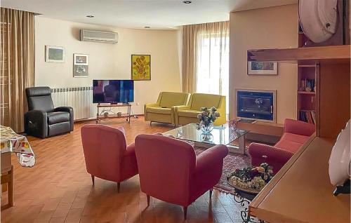 Comiso Casa | Gorgeous Home In Comiso With Wifi