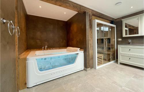 Hellendoorn Casa | Gorgeous Home In Hellendoorn With Sauna