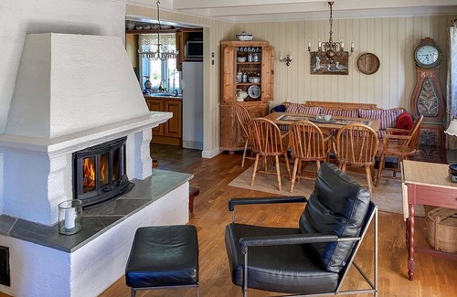 Grimstad Casa | Gorgeous home in Homborsund with kitchen