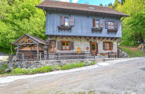 Comeglians Casa | Preciosa casa en Comeglians (UD)