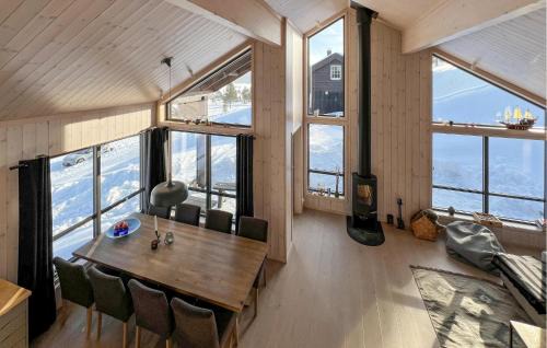 Nord-Fron Casa | Gorgeous Home In Kvam With Sauna