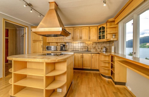 Gjemnes Municipality Casa | Alojamiento de 4 habitaciones en Mittet
