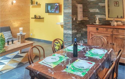 Mont-Dol Casa | Gorgeous Home In Mont-Dol With Wifi
