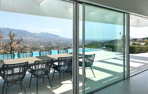 Ojen Casa | Gorgeous Home In Ojen With Sauna