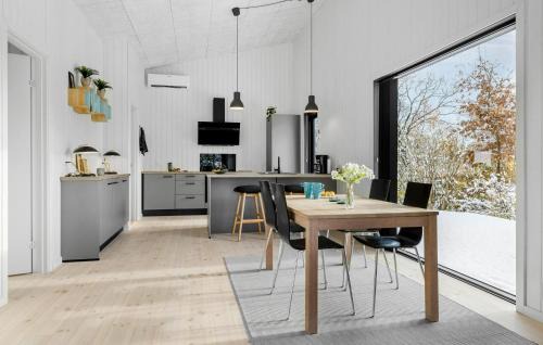 Olsted Casa | Gorgeous Home In Ølsted With Wifi