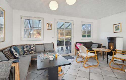 Tørresø Casa | Gorgeous Home In Otterup With Kitchen
