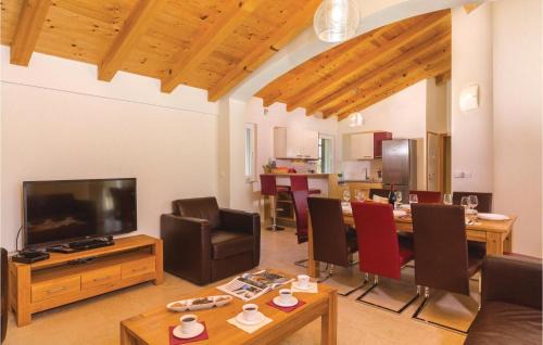 Rezanci Casa | Gorgeous Home In Rezanci With Jacuzzi