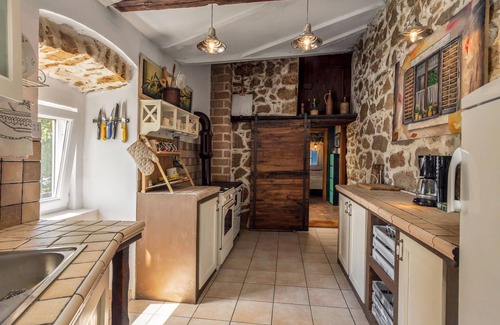 Rijeka Casa | Preciosa casa en Rijeka con cocina.
