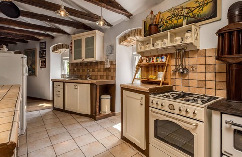 Rijeka Casa | Preciosa casa en Rijeka con cocina.