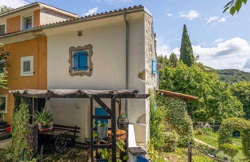 Rijeka Casa | Preciosa casa en Rijeka con cocina.