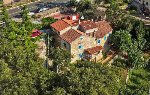 Rijeka Casa | Gorgeous Home In Rijeka With Kitchen