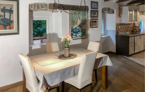 Rijeka Casa | Gorgeous Home In Rijeka With Kitchen