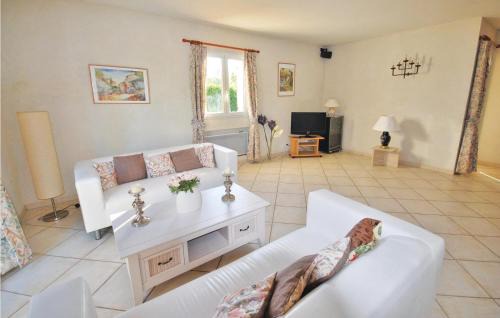 Salernes Casa | Gorgeous Home In Salernes