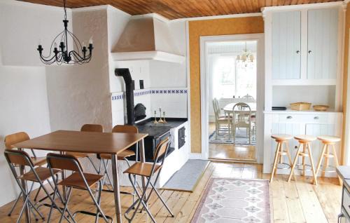 Svanskog Casa | Gorgeous Home In Svanskog With House Sea View