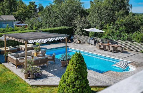 Tullinge Casa | Preciosa casa en Tullinge con sauna