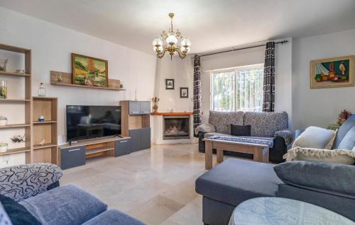 Rio Velez Casa | Gorgeous Home In Velez-Malaga With Wifi