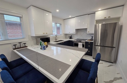 Malton Casa | Gorgeous Home near Pearson Airport