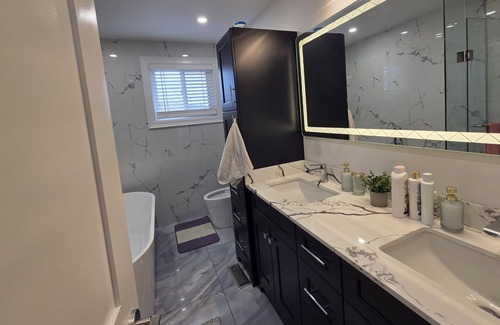 Malton Casa | Gorgeous Home near Pearson Airport