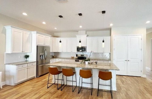 Ballast Point Casa | Gorgeous Home w/ Huge Salt-Water POOL & SPA