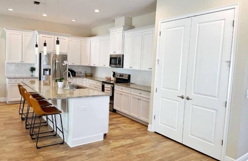 Ballast Point Casa | Gorgeous Home w/ Huge Salt-Water POOL & SPA